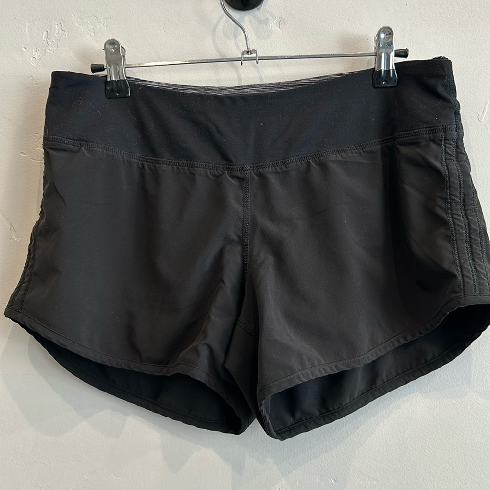 Lululemon Run Switch Back Reversible Running Short - image 7